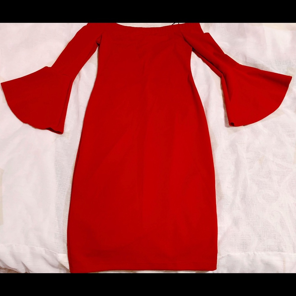 Red off the Shoulder Midi Dress - Picture 2 of 3